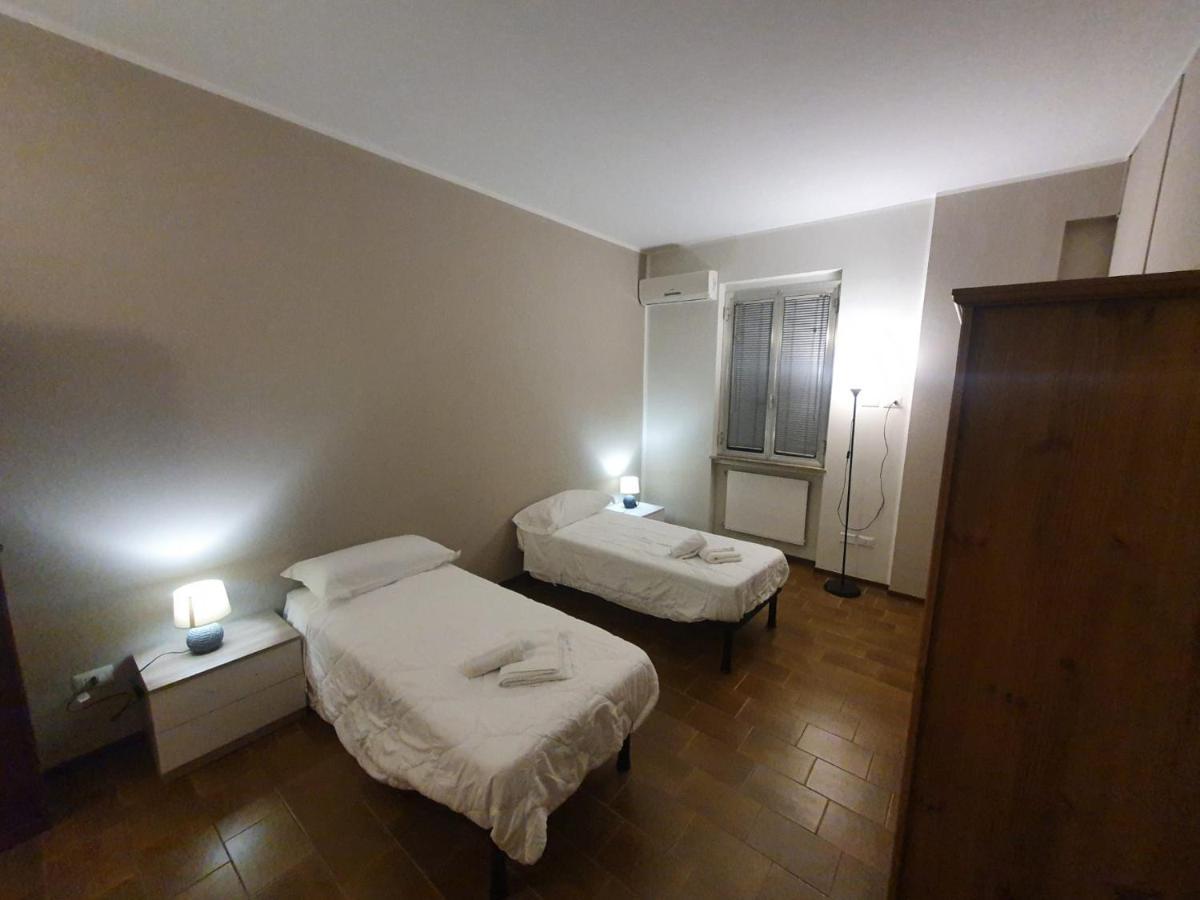 Casa Tommaso Apartment Piacenza Luaran gambar