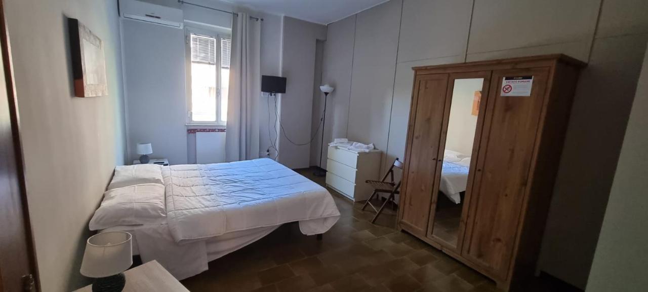 Casa Tommaso Apartment Piacenza Luaran gambar